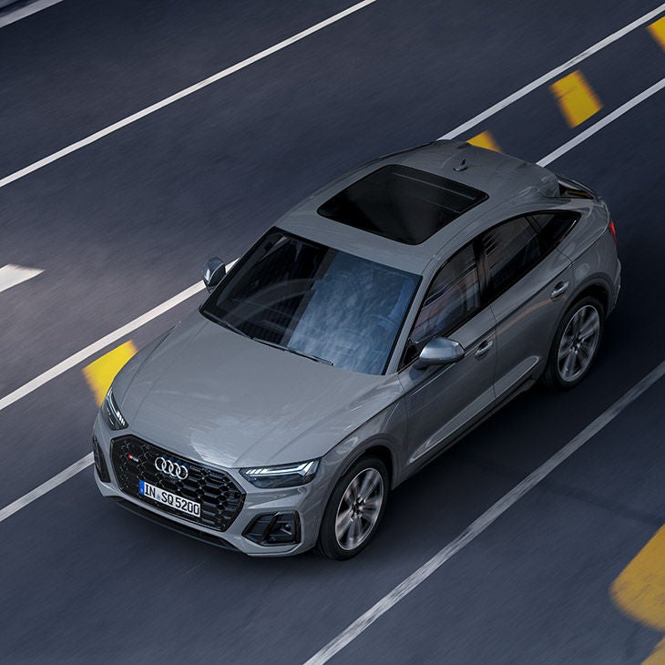 Top view Audi SQ5 Sportback