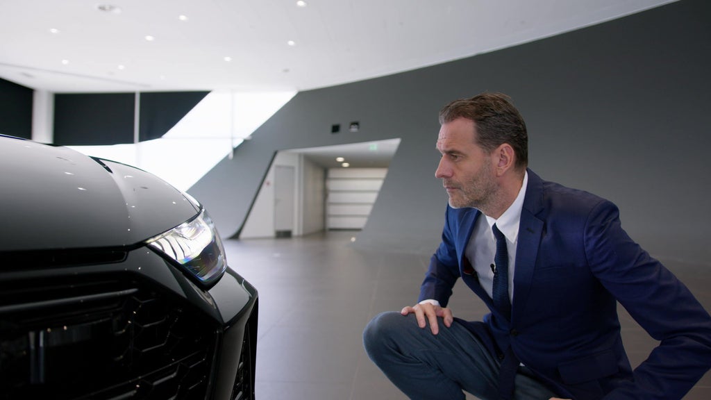 Jesper Buch med sin Audi RS 6 Avant