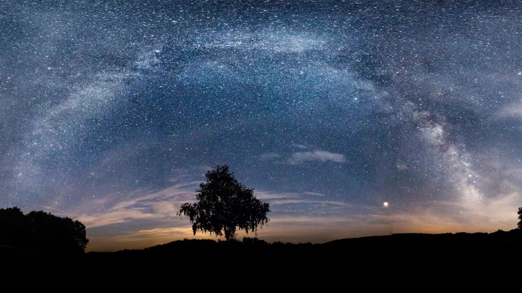 Renaître sous les galaxies