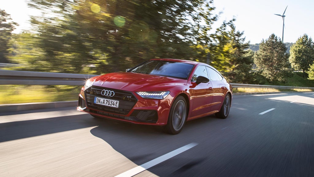 Foto del consumo de un coche híbrido enchufable. 