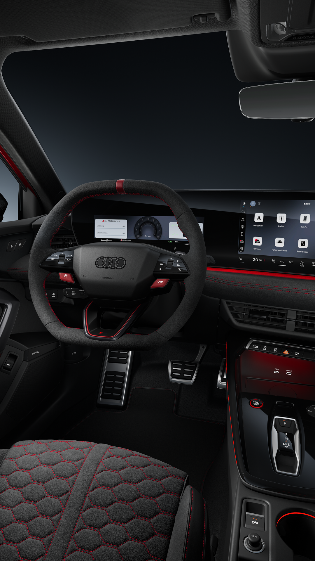 Blick von schräg hinten auf das Cockpit des Audi RS 3 Sportback.