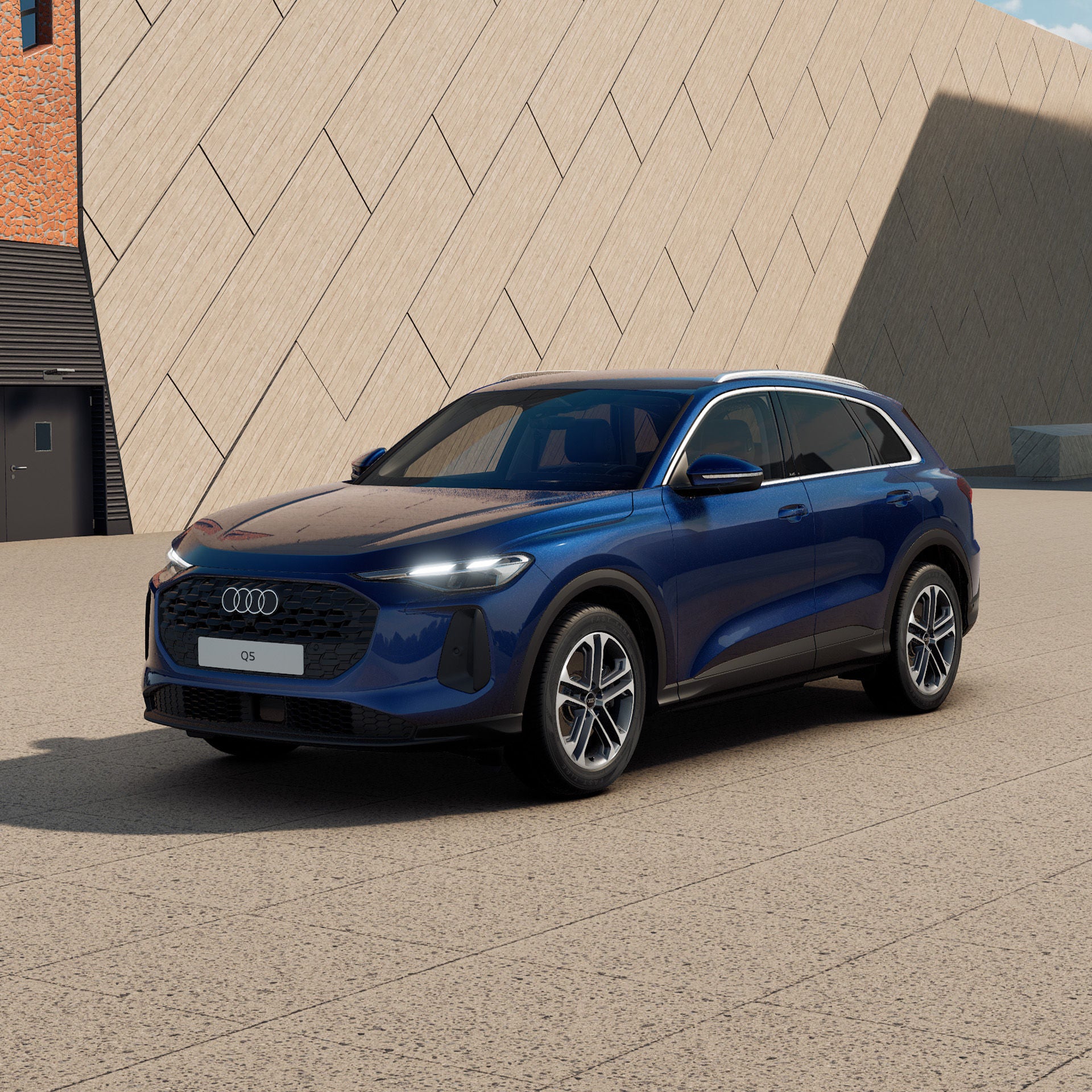 Blauer Q5 SUV