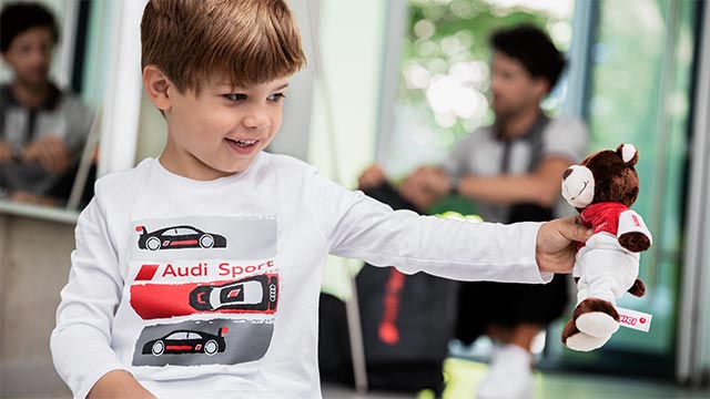 Audi collectionで おうち時間を愉しみませんか