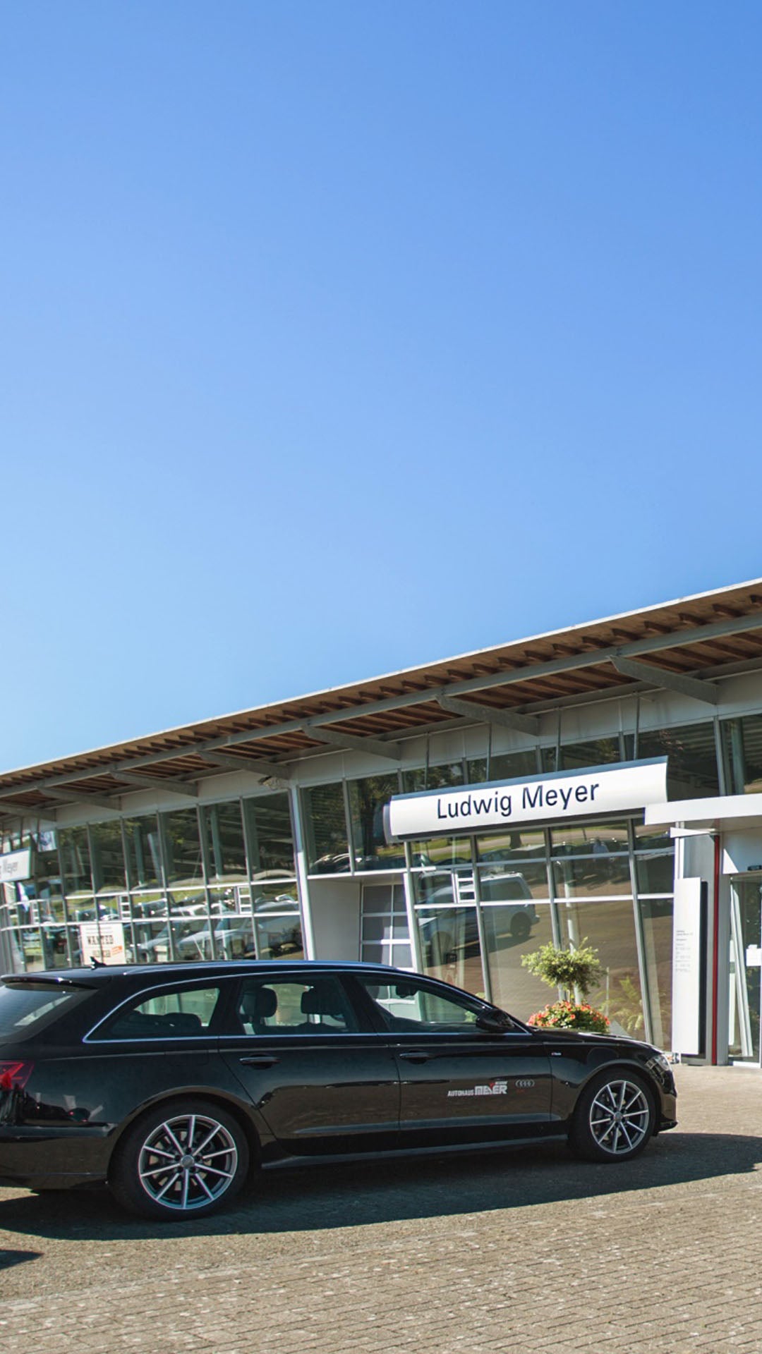 Außenansicht Autohaus Ludwig Meyer Beckdorf