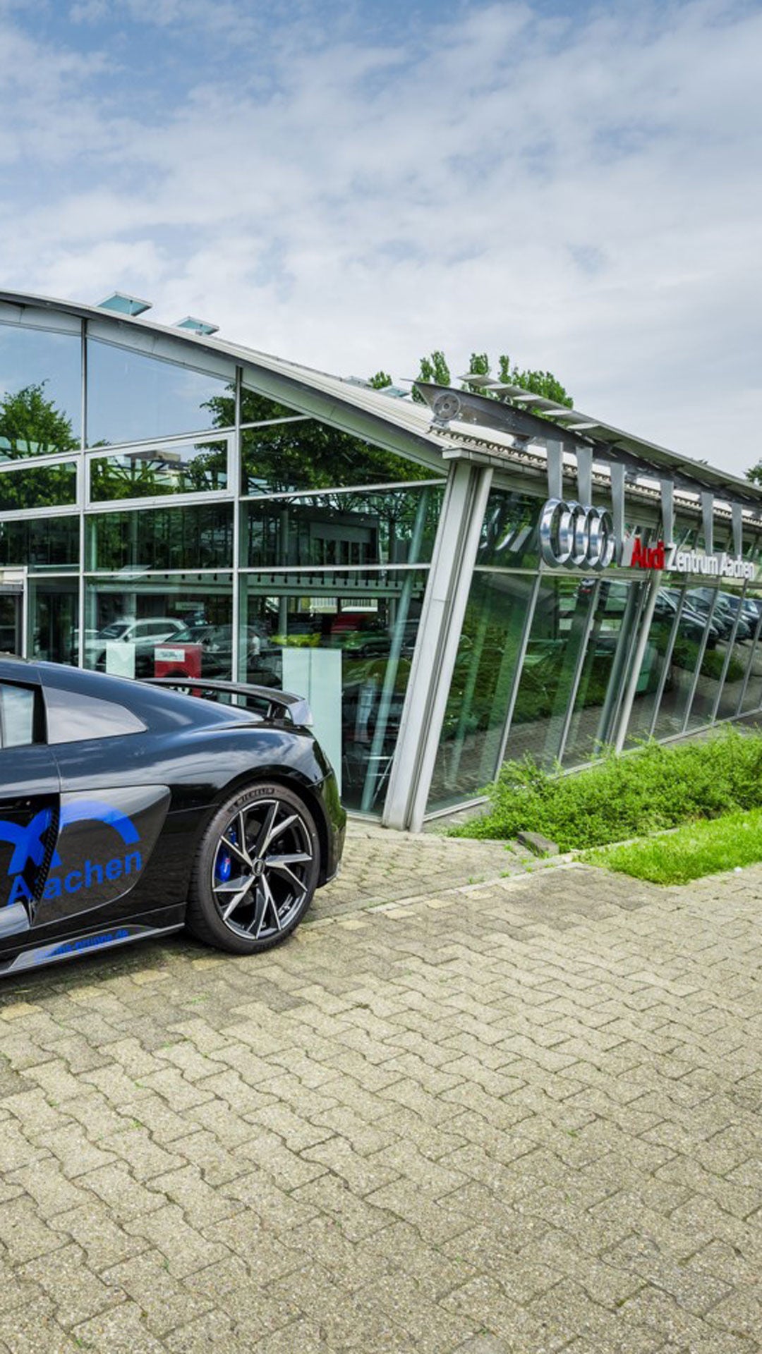 Außenansicht Audi Zentrum Aachen