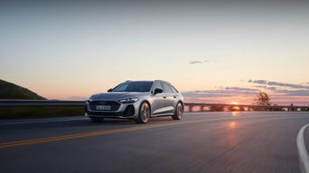 Foto de un Audi y la revisión de mantenimiento Audi Summer Check. 