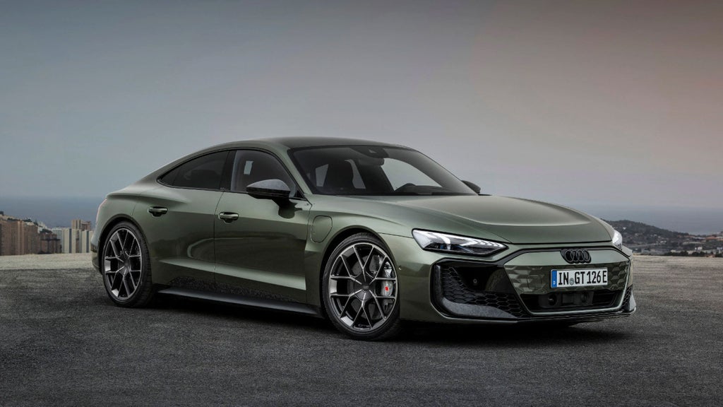 Seitenansicht des Audi RS e-tron GT performance.