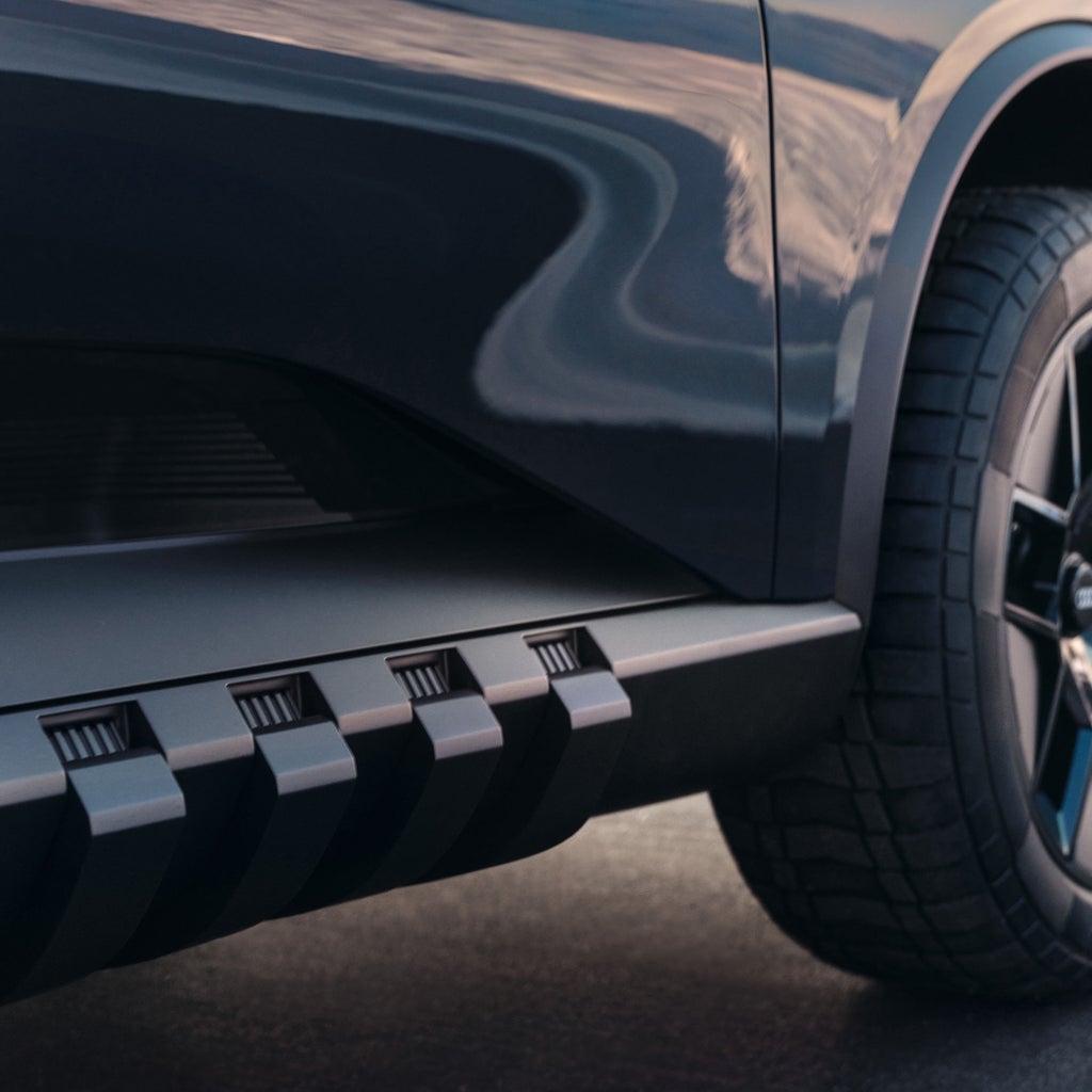 Evening falls over the mountains.