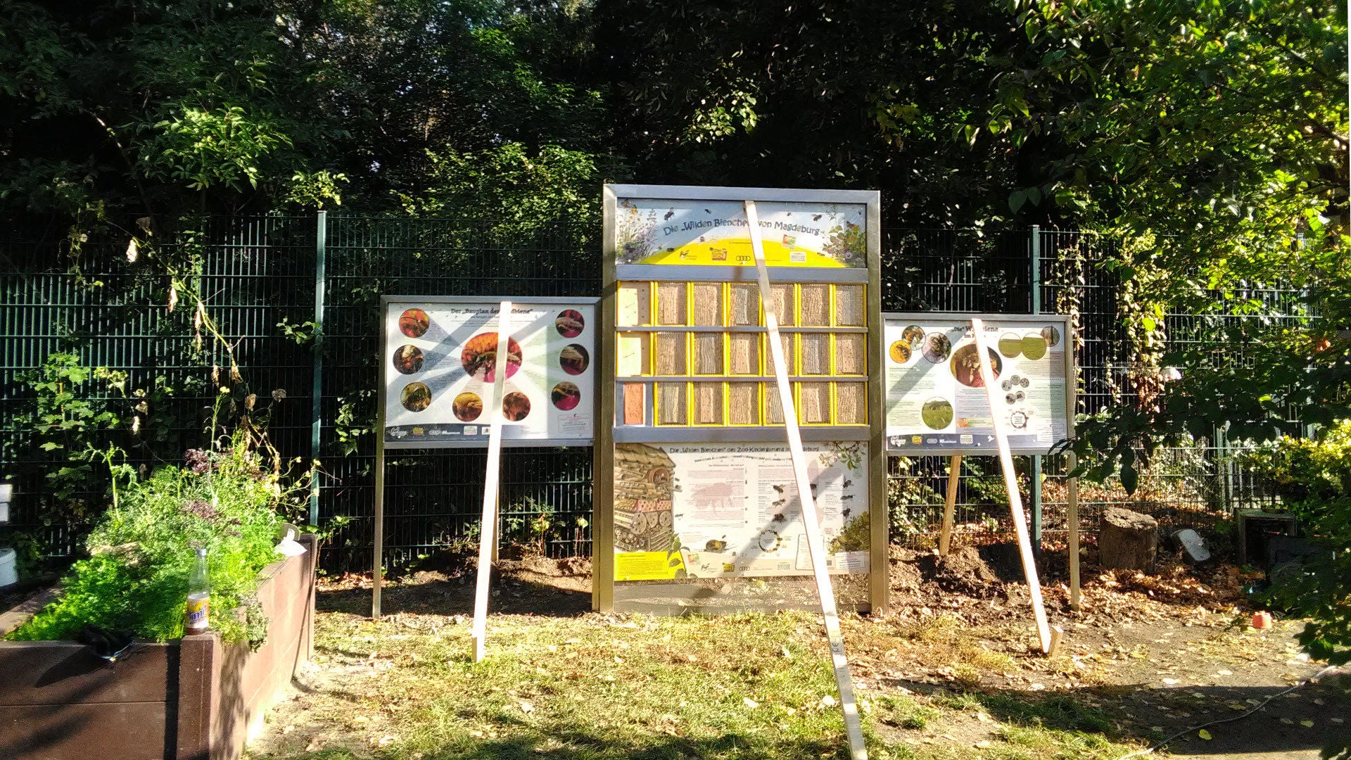 Wildbienen-Station
