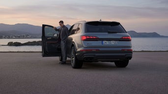 Foto de las medidas del Audi SQ7 SUV. 