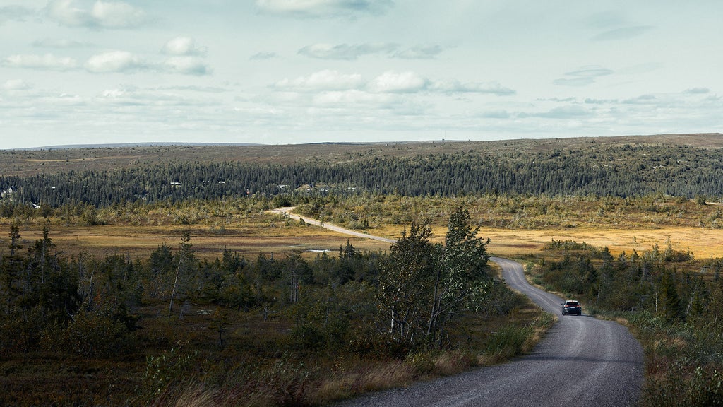 Stefan kör i sin Audi Q8 e-tron