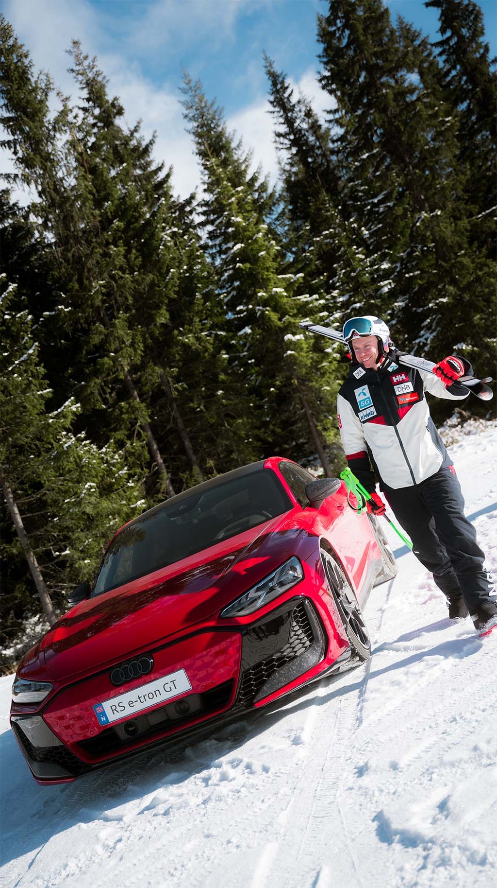 Henrik Kristoffersen ved en Audi RS e-tron GT performance.
