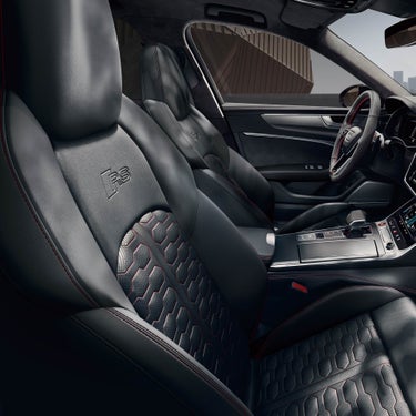 Audi RS 6 Avant performance バルコナレザーで仕立てたSスポーツシート