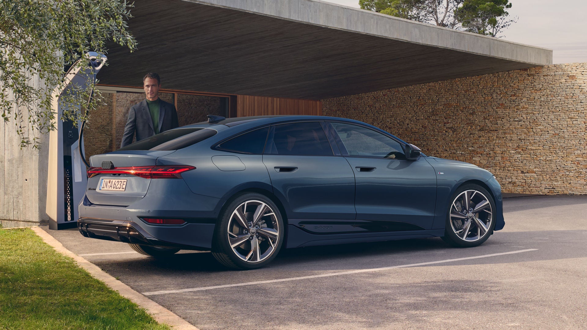Audi A6 e-tron