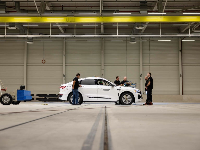Preparations for a crash test at the new vehicle safety center in Ingolstadt