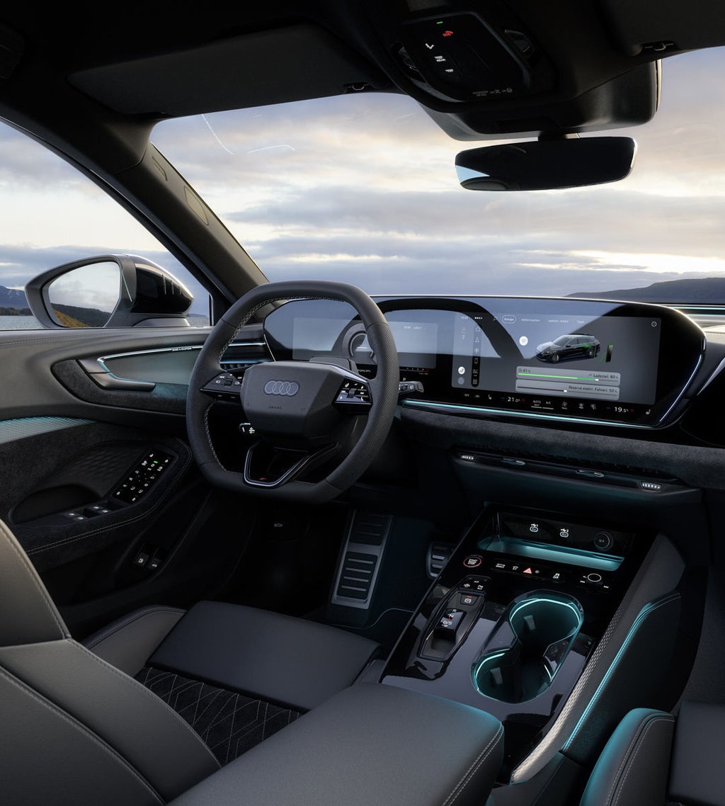 Blick von der Rückbank auf das Cockpit des A5 Avant e-hybrid.