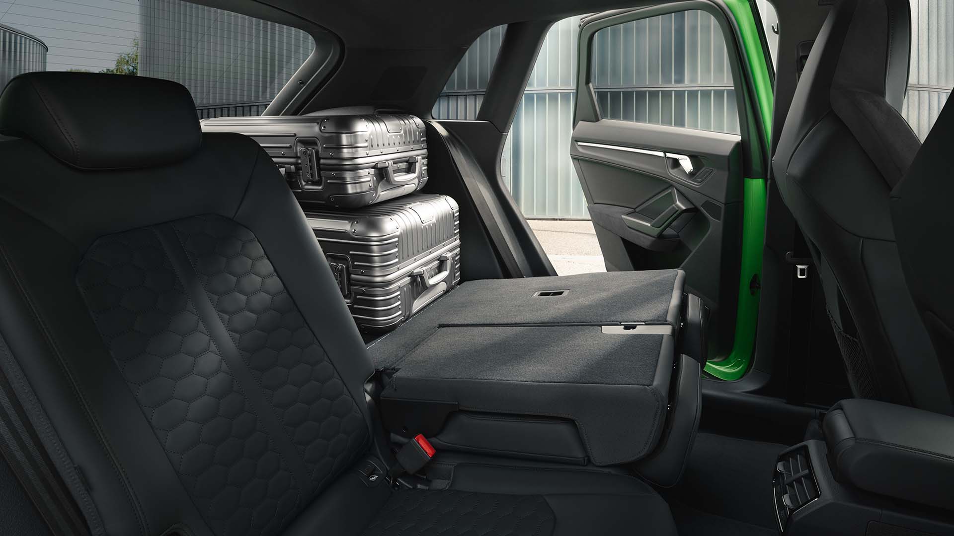 Rear bench view of the Audi RS Q3