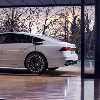 1920x1920-audi-a7-sportback-tfsi-e-AA7_TFSIe_191002_2.jpg