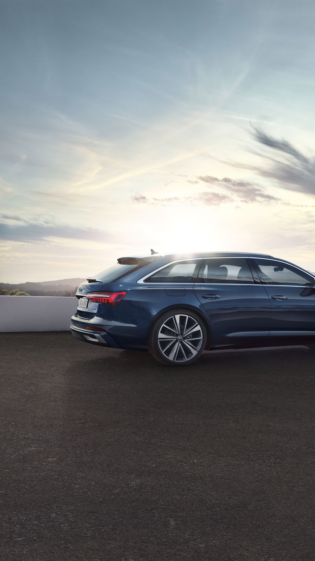 Side and rear view Audi A6 Avant