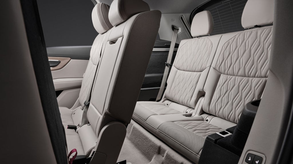 Rear seats of the new Audi Q7