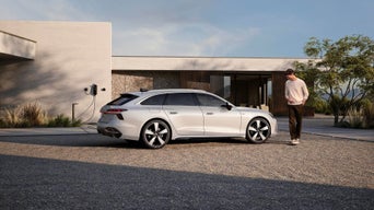 La nouvelle Audi A6 Avant e-hybrid quattro