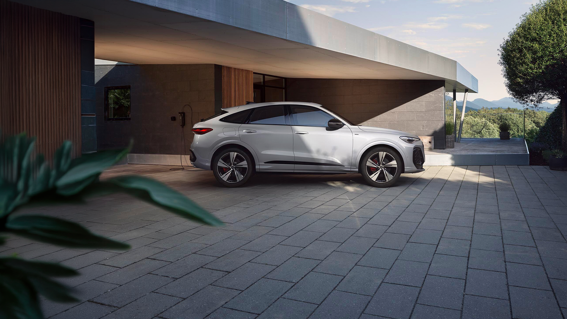 Vehículos híbridos enchufables de Audi. 