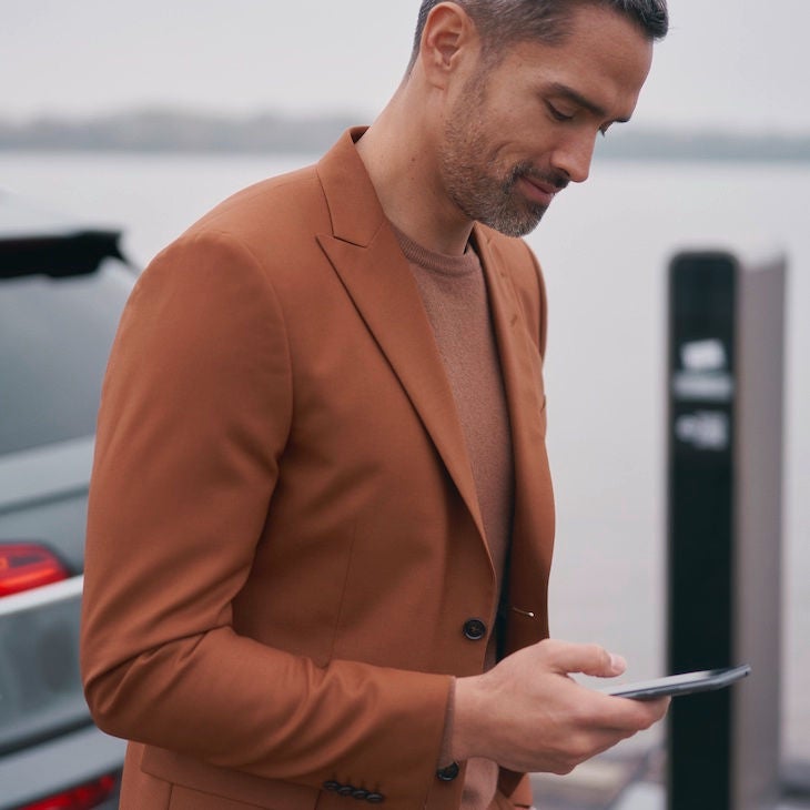 Step 2: Create a user in the myAudi app. The guide will help you with this.