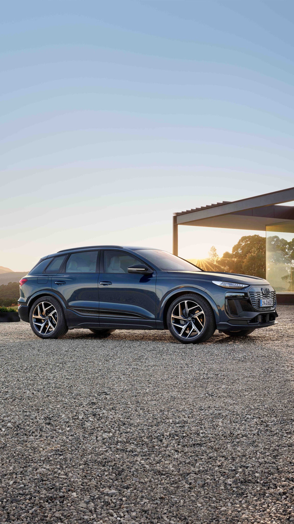 Audi Q6 SUV e-tron sedd från sidan