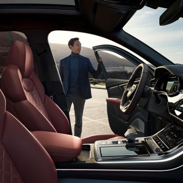 Audi SQ7 SUV interior view
