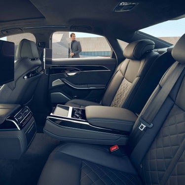 ラウンジのように静粛で上質な空間