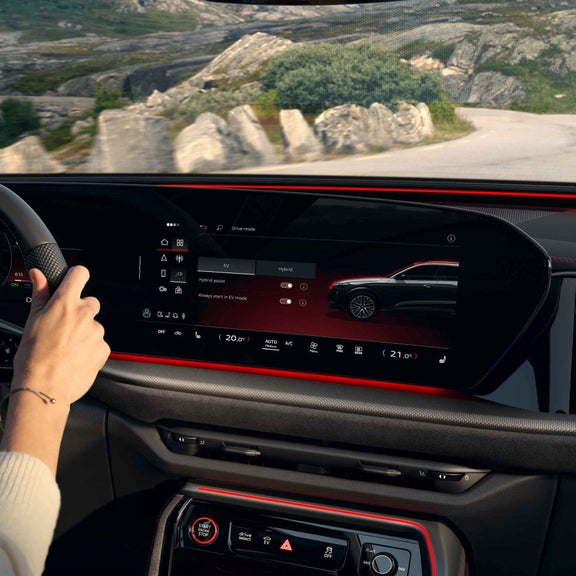 Audi Q5 Sportback e-hybrid MMI display