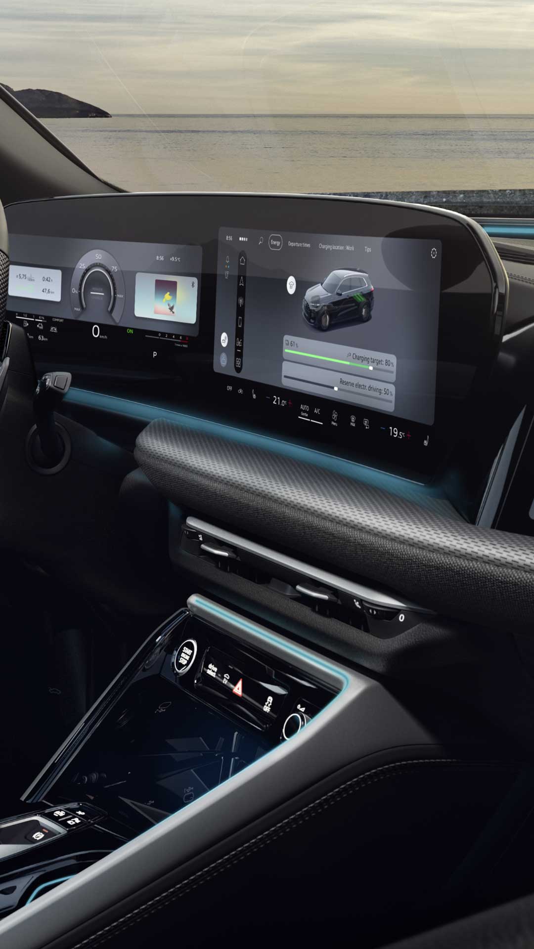 View of the cockpit of the Q5 SUV e-hybrid. Among other things, you can see the panoramic display and the MMI passenger display, as well as the interaction light at the bottom of the windshield.	