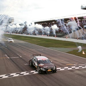 Foto de modelos Audi Sport compitiendo en el DTM. 