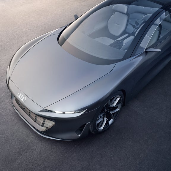 Top-down view of the Audi grandsphere concept with a view of the interior through the panoramic roof.