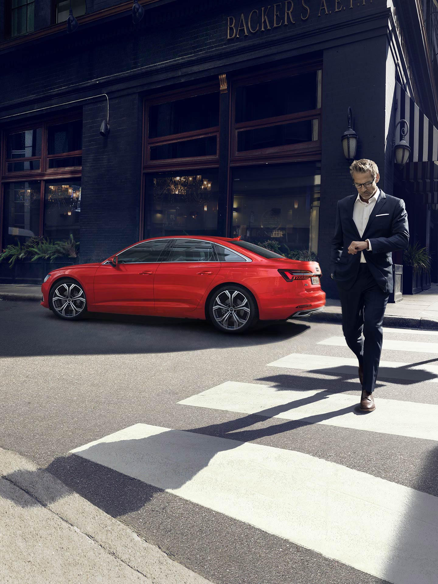 Audi A6 > アウディジャパン