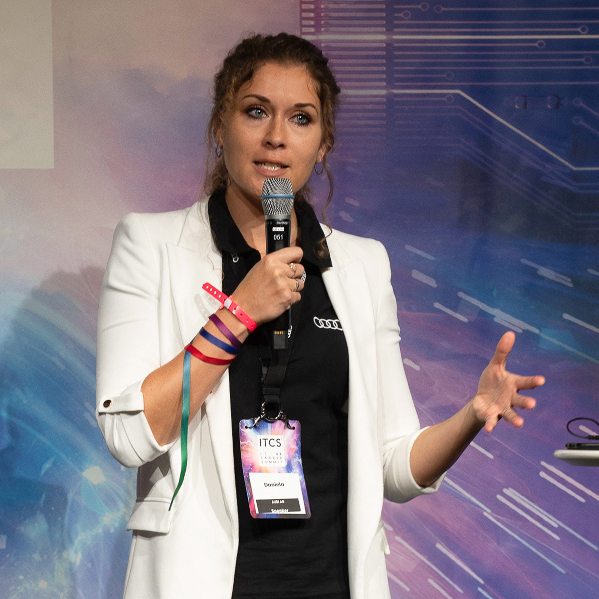 Daniela Buch gives a presentation