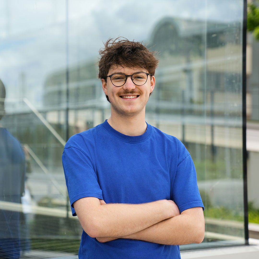 Jost Leiße laughs into the camera
