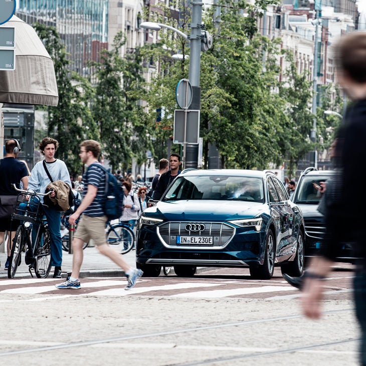 Foto de un Audi e-tron de ocasión, un Audi e-tron seminuevo o un Audi e-tron de segunda mano