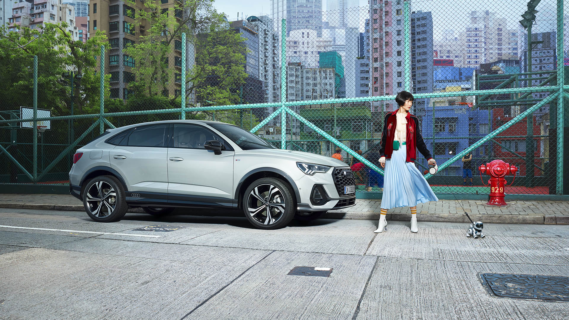 The Q3 Sprotback in urban environment