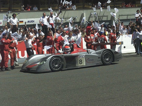 A picture showing the victory of the Audi R8 at Le Mans in 2000.