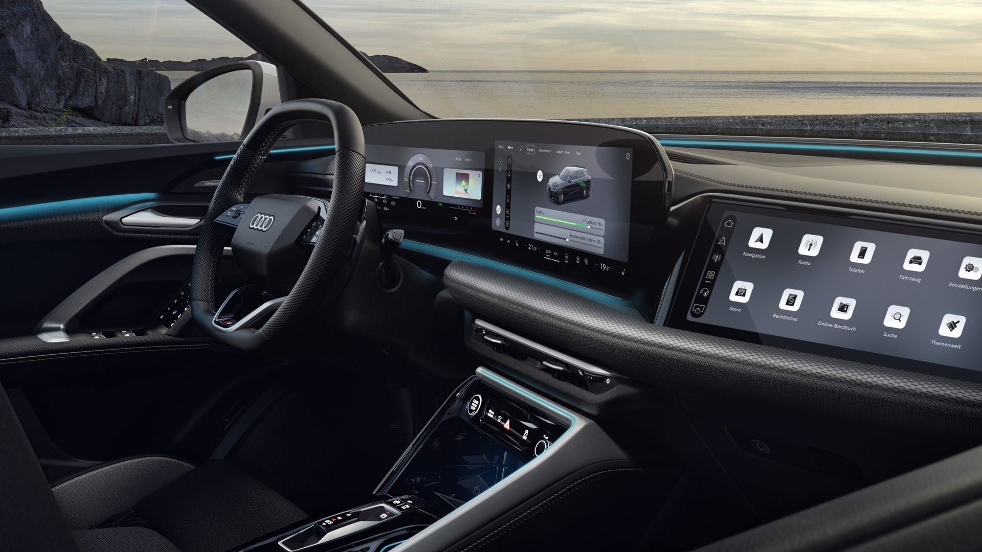 Blick in das Cockpit des Q5 SUV e-hybrid. Zu sehen sind unter anderem das Panoramadisplay und das MMI Beifahrerdisplay, sowie das Interaktionslicht am unteren Rand der Windschutzscheibe.
