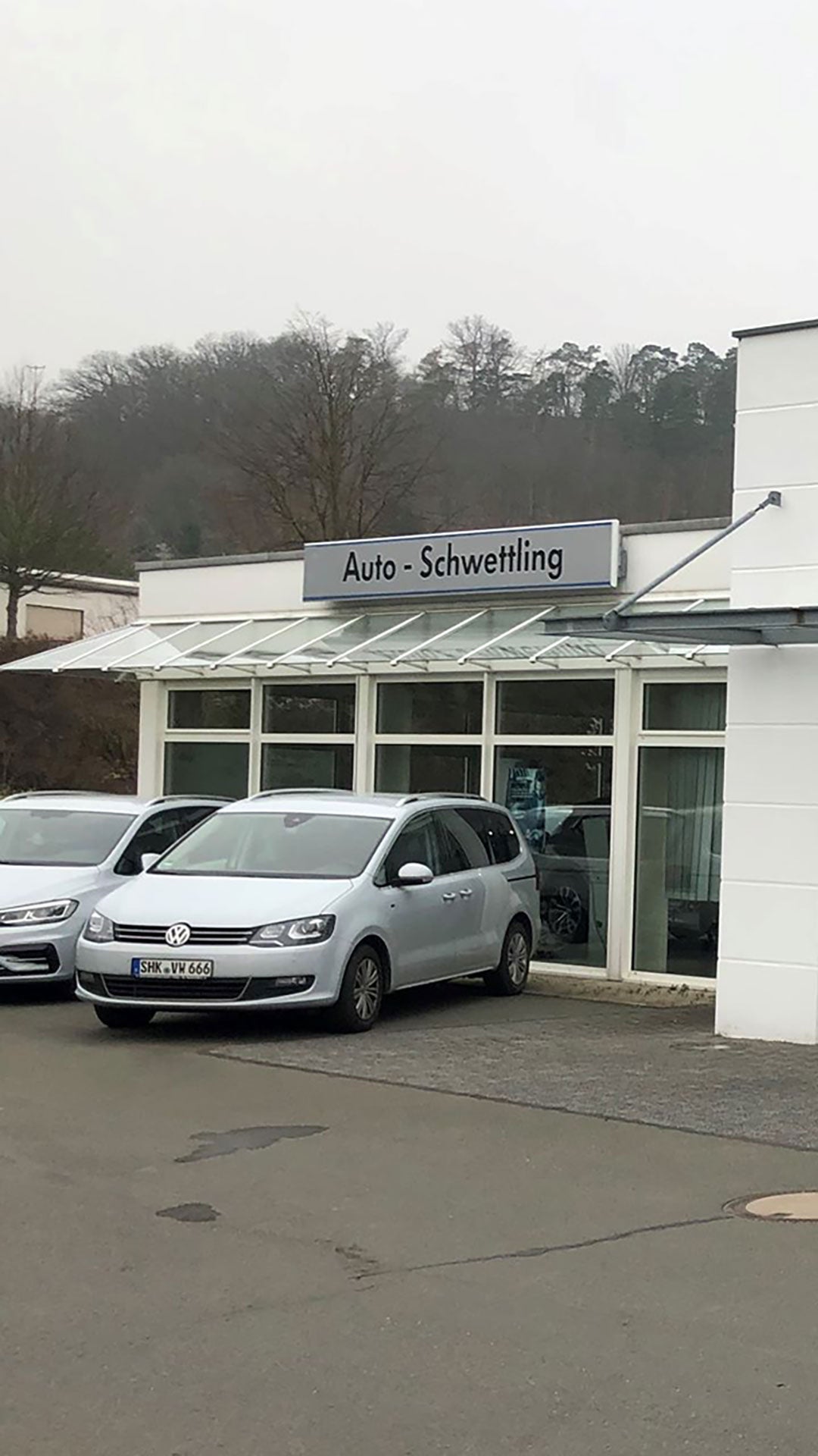 Außenansicht Auto - Schwettling - GmbH