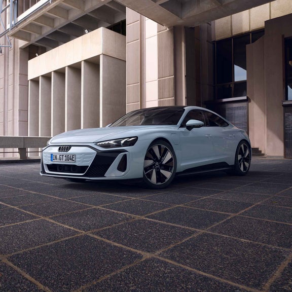 Audi e-tron GT quattro sett forfra med Audi exclusive Eksteriør