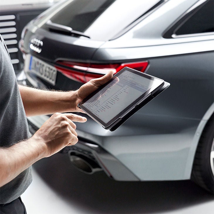 Foto de la lista de mantenimiento de las revisiones de mantenimiento Audi. 