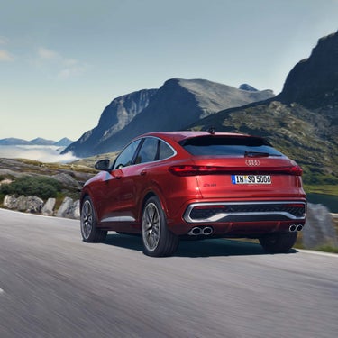 Sの名にふさわしいドライビングダイナミクス