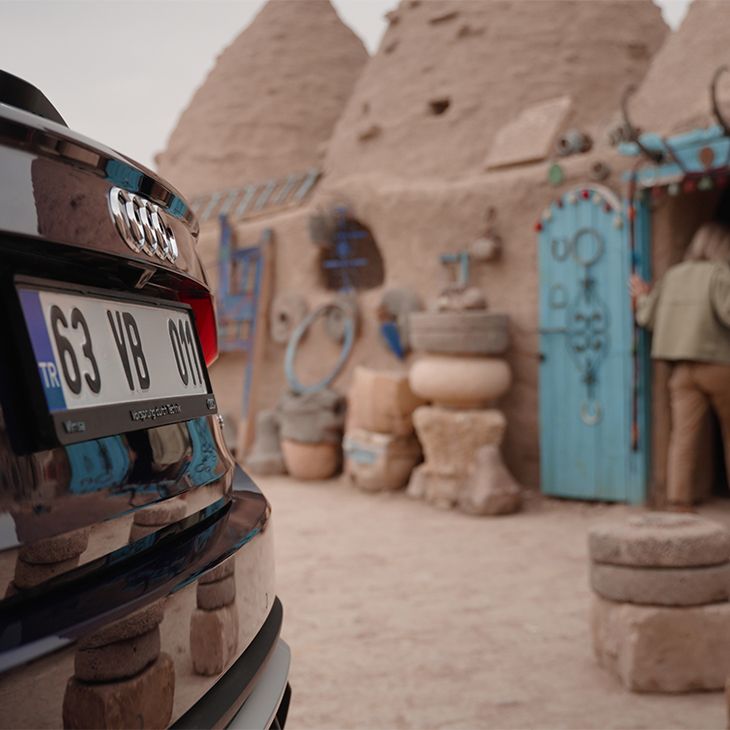 Emir Ersoy, Audi A6 ile. Diyarbakır,2022.