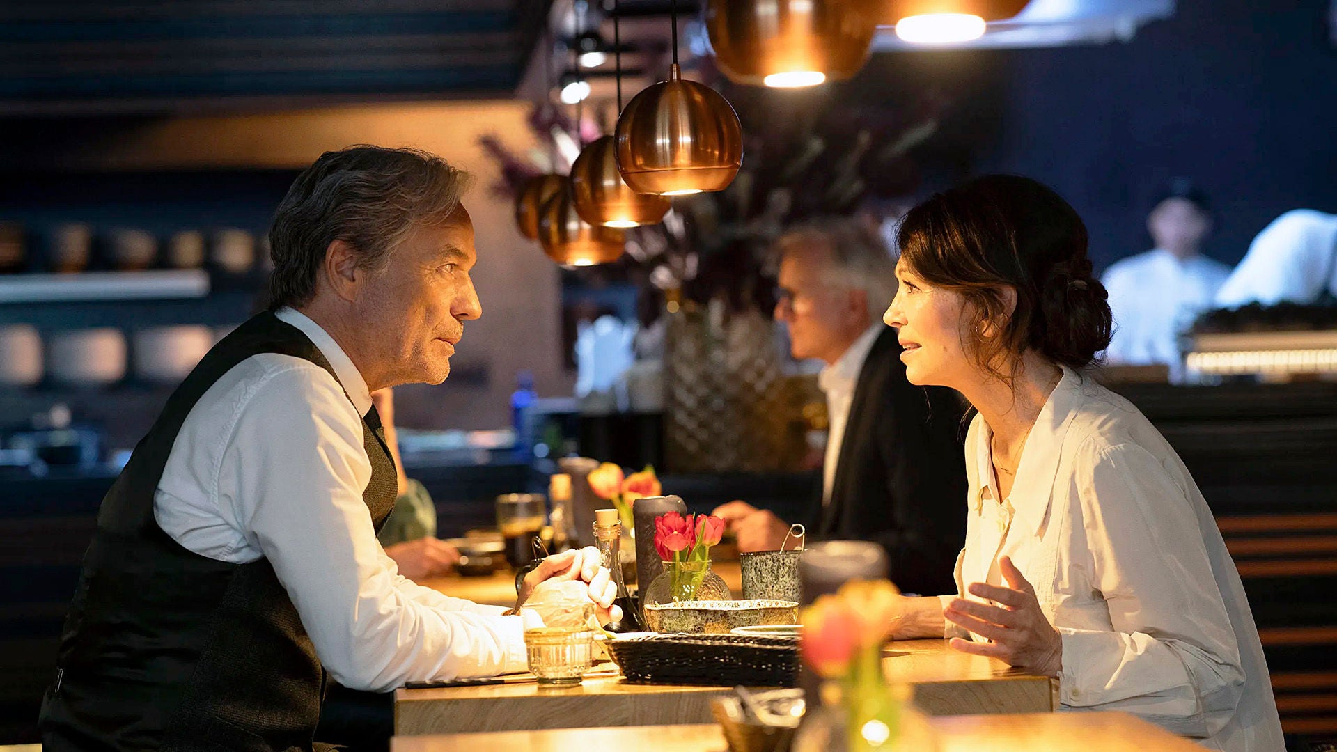 Der eigenwillige Witwer Walter bei einem Restaurantbesuch mit Alice.