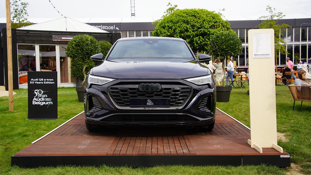 Een feest om mee te rijden: de Audi Q8 e-tron 50 Years Edition  