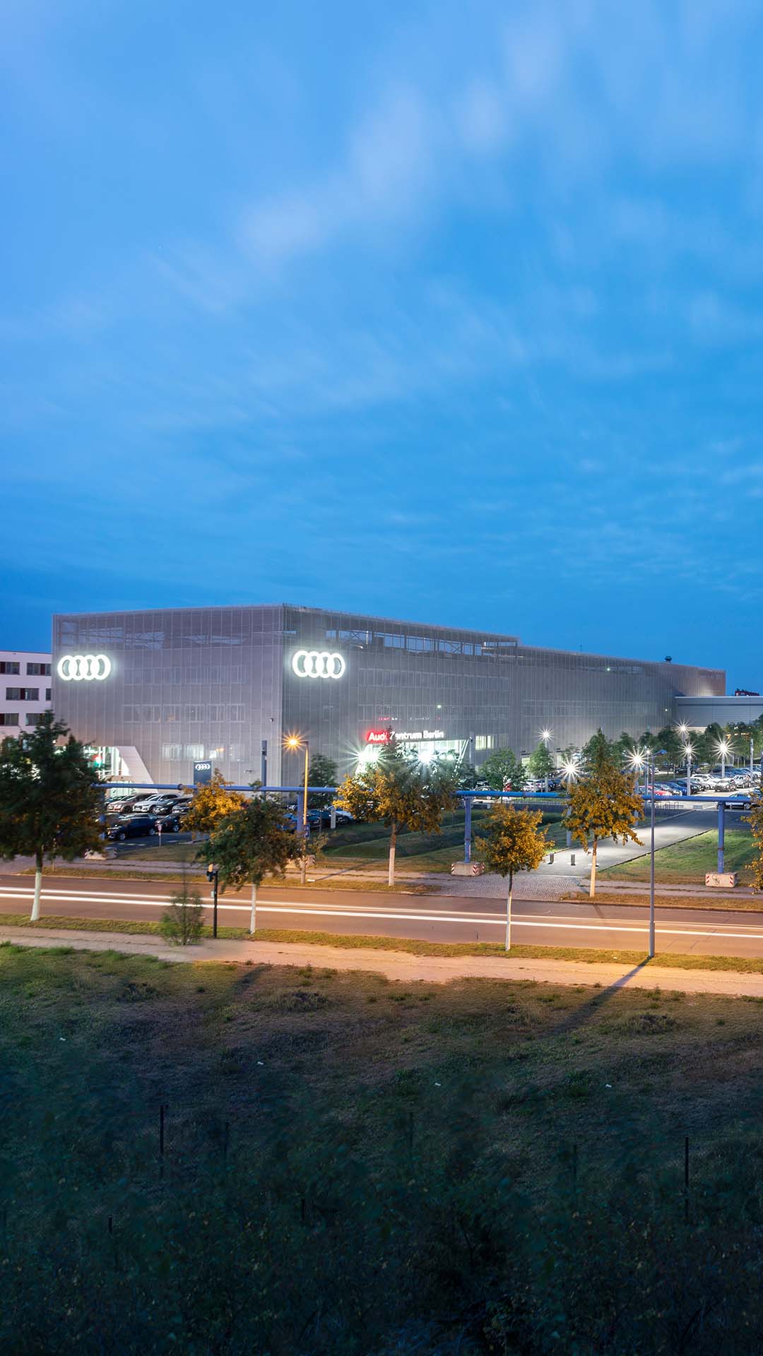 Außenansicht Audi Zentrum Berlin Adlershof