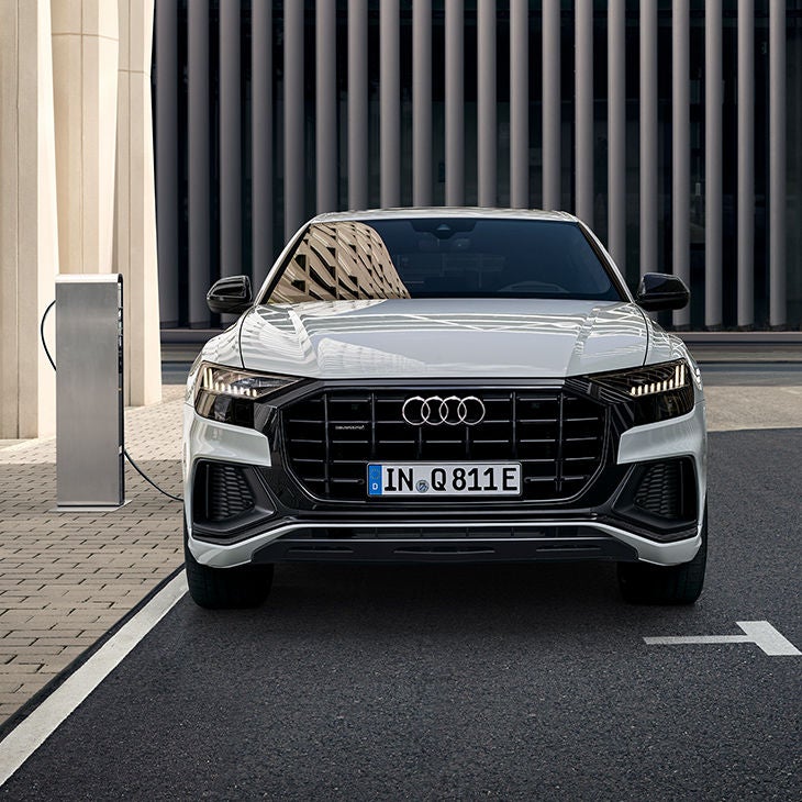 Foto de un Audi Q8 TFSIe de segunda mano